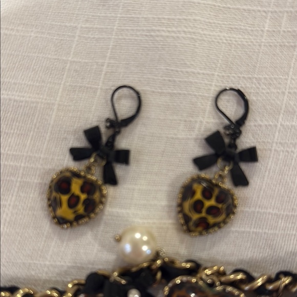 Betsy Johnson Leopard Heart Charm Bracelet and Earring Set - Picture 3 of 5